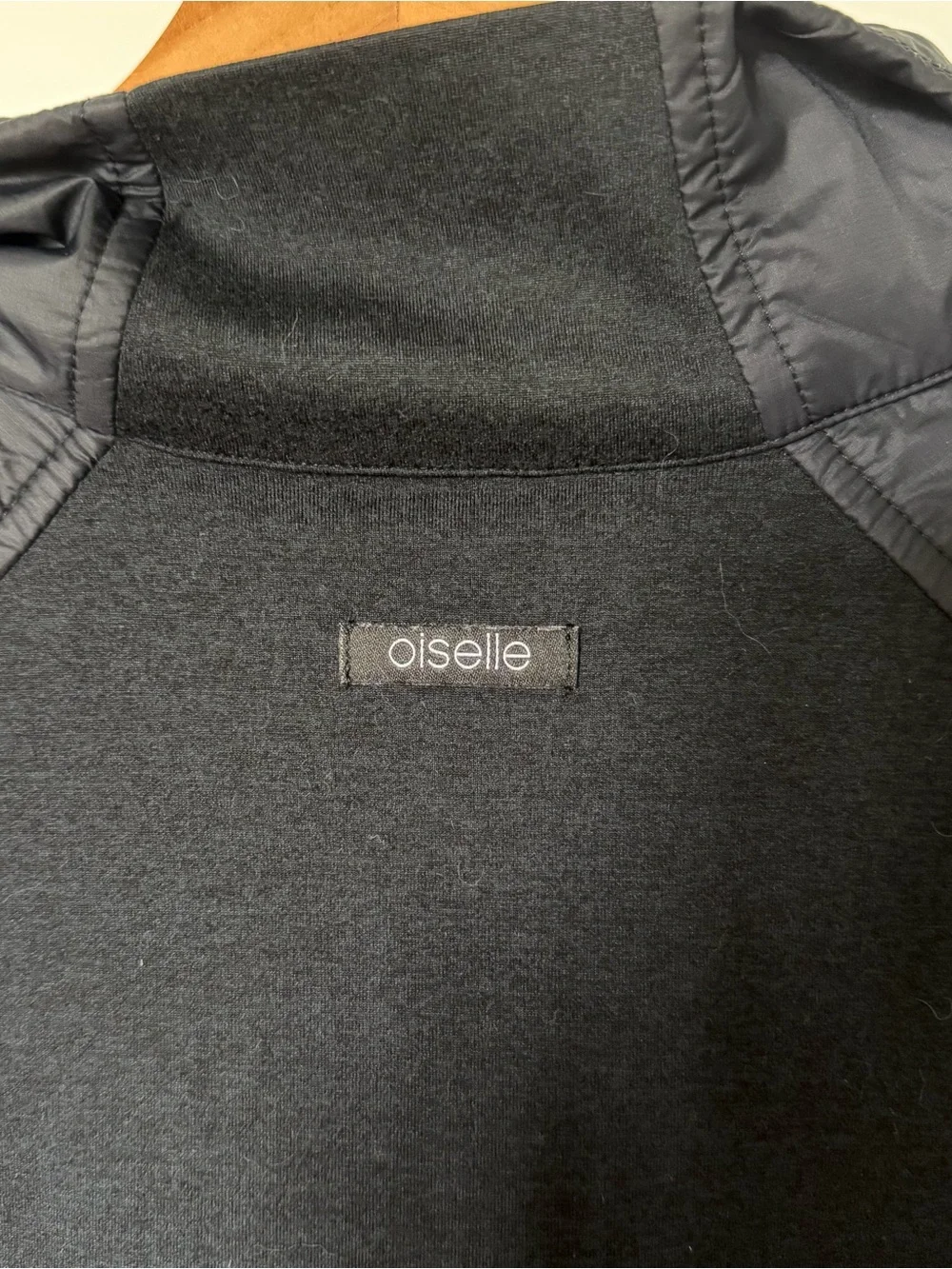 oiselle quilted front